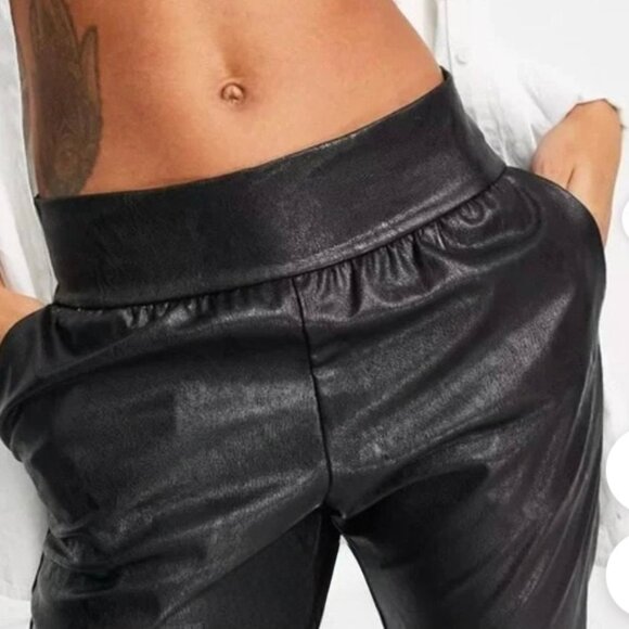 COMMANDO LADIES BLACK FAUX LEATHER JOGGERS - Picture 4 of 7